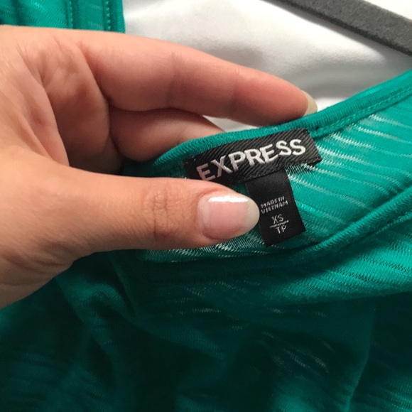 Perfect Spring top from Express - Picture 4 of 4